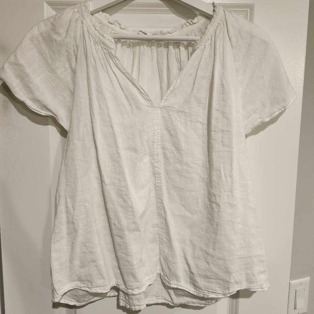 Gap Womens White Flutter Sleeve Short Sleeve Top Size Medium